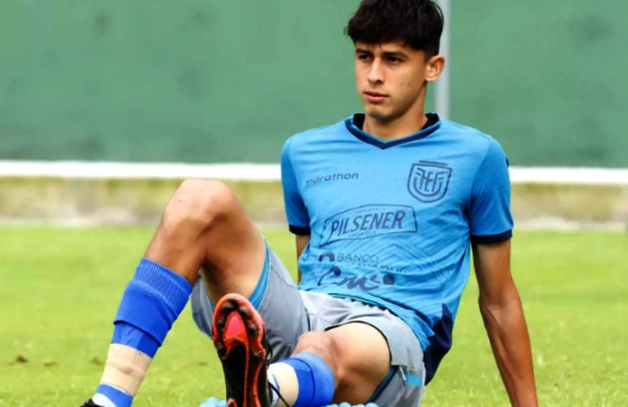 Quem é o equatoriano ex-Flamengo contratado pelo Inter no último dia da janela