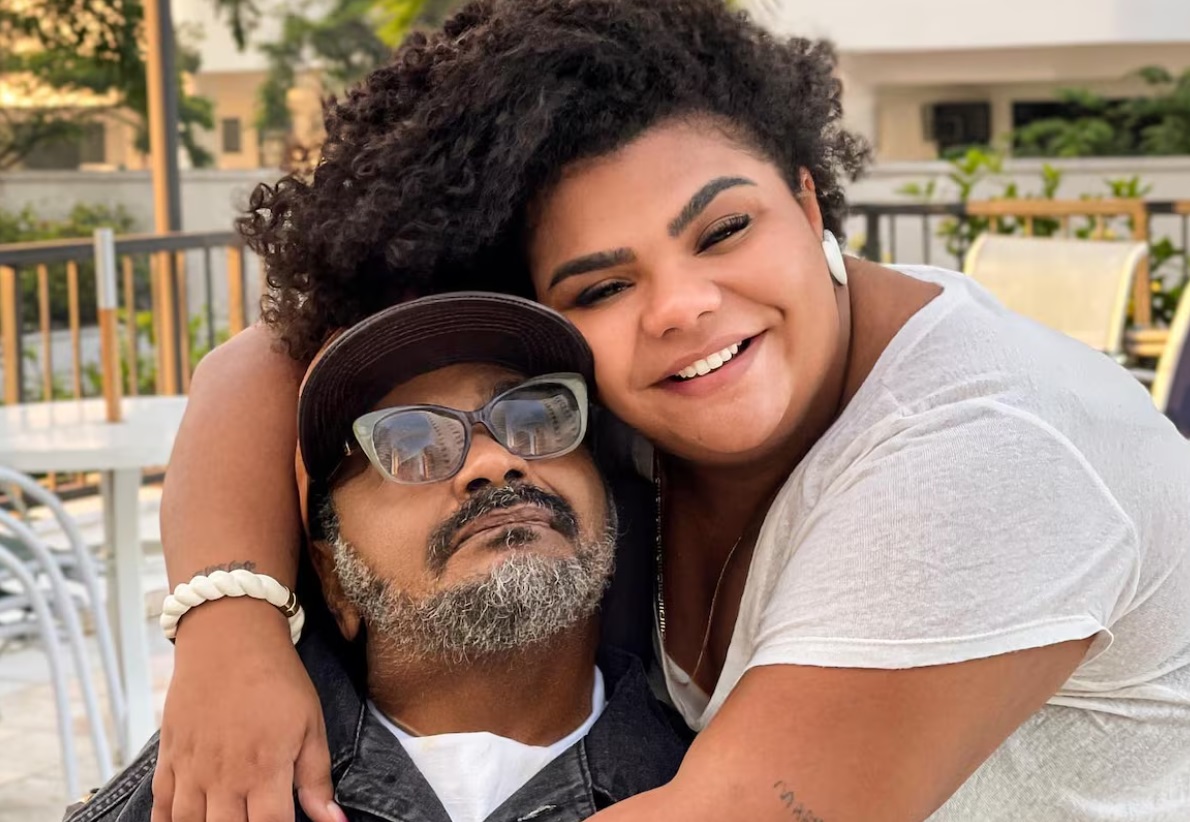 Filha de Arlindo Cruz repudia boatos de morte do sambista