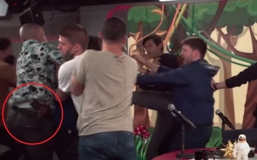 Briga no ‘Pânico’ teve arma no estúdio e funcionários temeram por algo pior