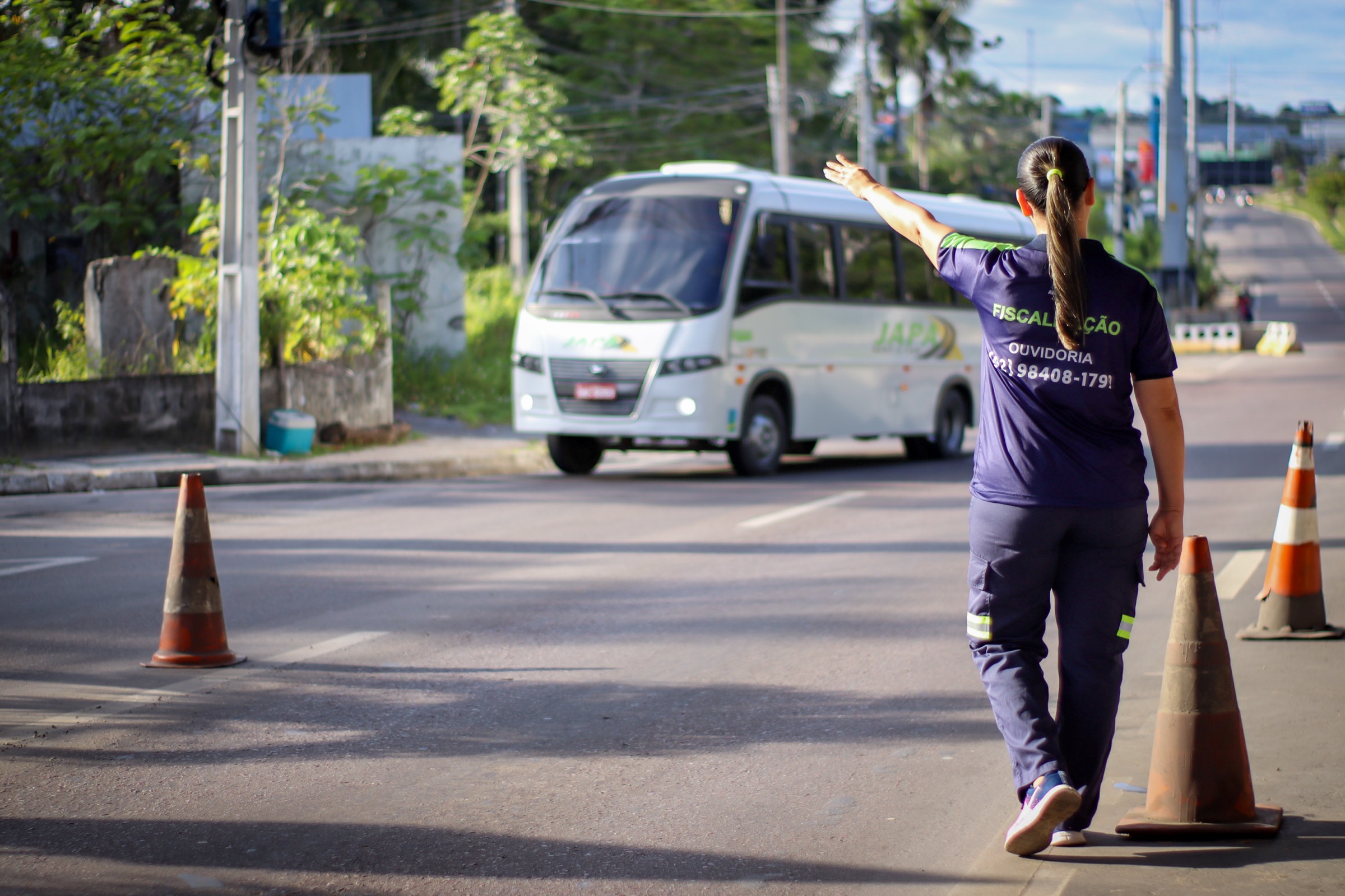 Fiscalização notifica motoristas por serviço de transporte clandestino