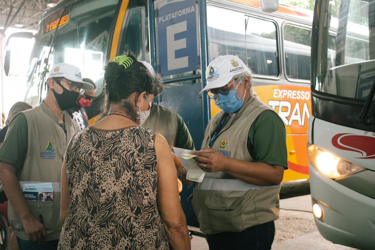 Mais de 28 mil pessoas deixaram Manaus para aproveitar o feriado prolongado