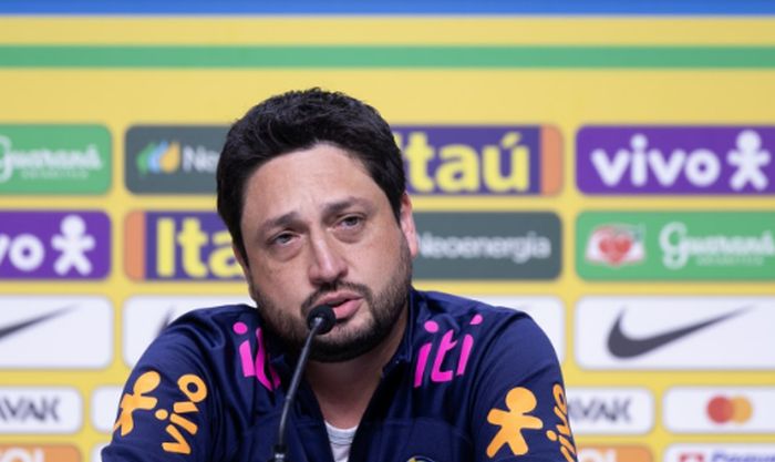 Como fica o Corinthians com Arthur Elias na seleção brasileira feminina