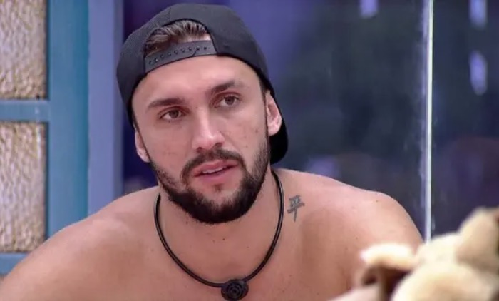 BBB21: Arthur diz que aparece no Street View de Conduru; veja foto