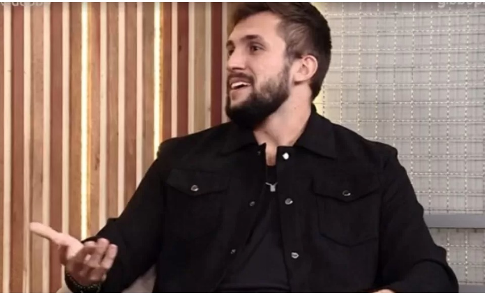 BBB21: Arthur fala sobre relação com Carla e diz que ficaria com Juliette