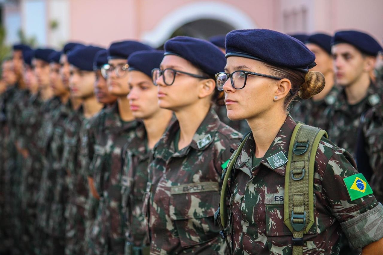 Exército abre inscrições para concurso com salário de R$ 8.245; veja como fazer