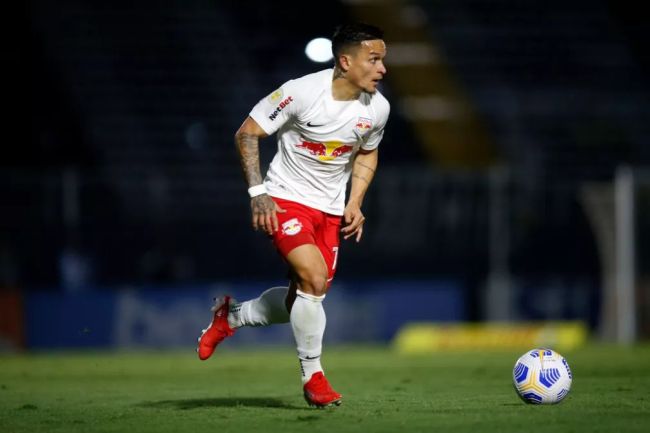 Bragantino pede R$ 57,3 milhões para o Palmeiras por Artur