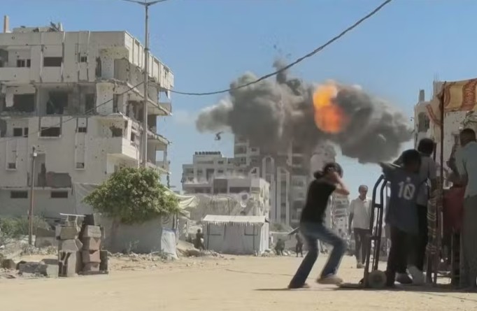 Reféns israelenses desaparecem após ataques em Gaza, diz Hamas