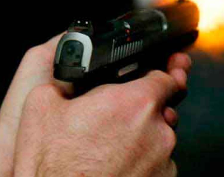 Grupo é castigado com tiros nas mãos em tribunal do crime em Manaus