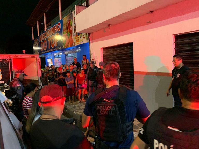 Homem mata amigo de bebedeira a facadas durante confusão em Manaus