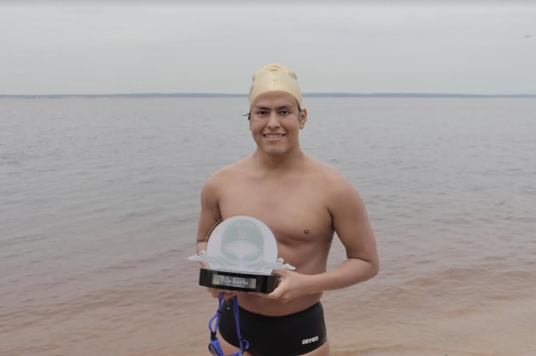Desafio! Atleta amazonense fará travessia do Rio Negro ida e volta