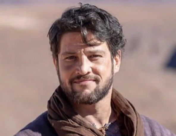 Ator Alexandre Slaviero é preso após ser denunciado por garota de programa