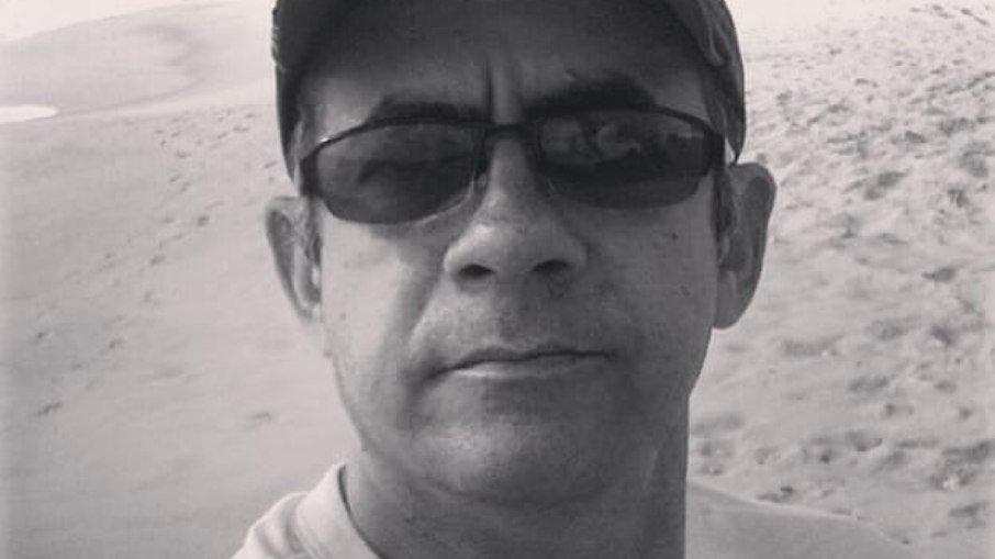 Ator morre de infarto após testar positivo para covid-19 