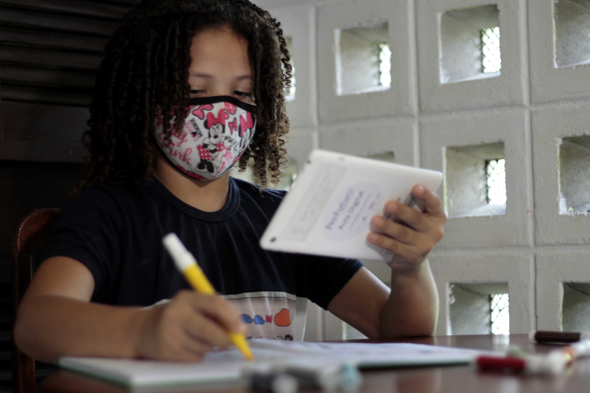 Aulas da rede municipal iniciam hoje de forma remota em Manaus 