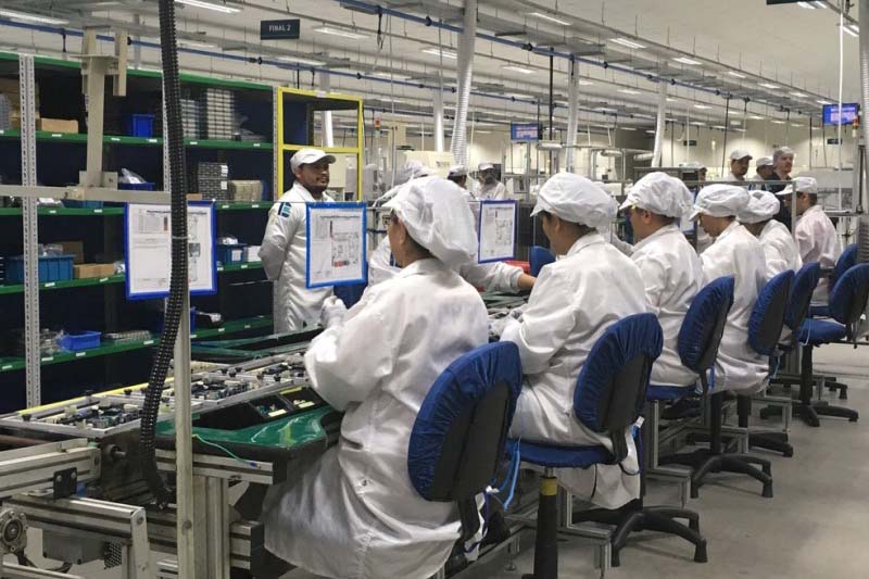 Sine seleciona 60 pessoas para auxiliar de produção e de mecânico em Manaus