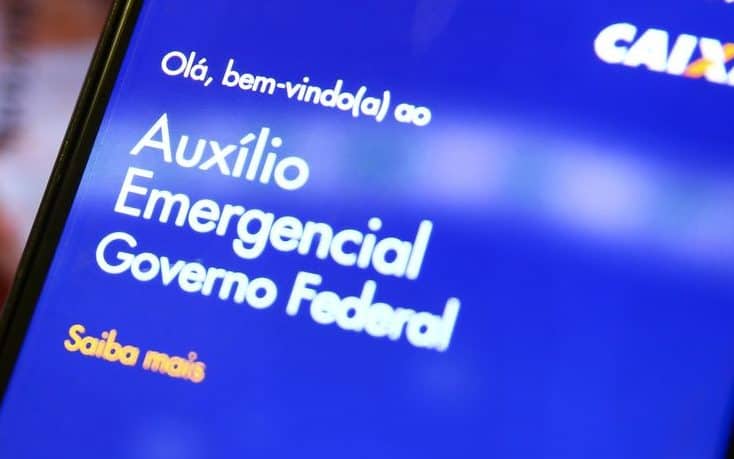 Bolsonaro diz que governador que decretar lockdown deve bancar auxílio 