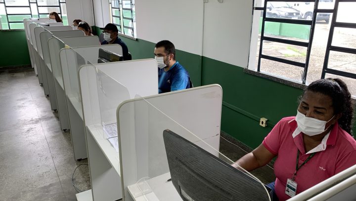 Canal de atendimento do Auxílio Manauara é suspenso; confira opções