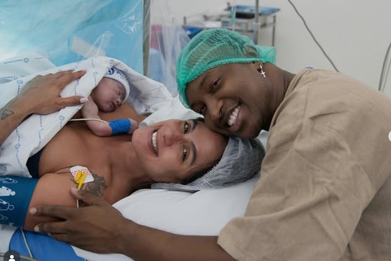 Nasce filho de Carol Peixinho e Thiaguinho; veja foto