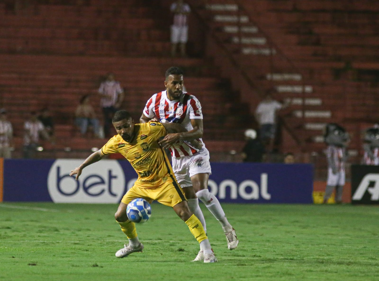 Amazonas FC bate Náutico fora de casa e dispara na liderança da Série C