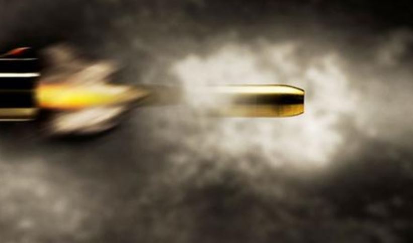 Jovem morre ao ser baleado enquanto caminhava em área vermelha de Manaus