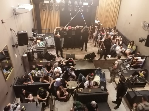 Festa clandestina com mais de 150 pessoas é encerrada em São Paulo