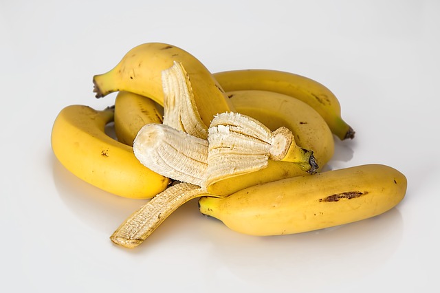 Saiba preparar o detox de banana que ajuda a queimar calorias