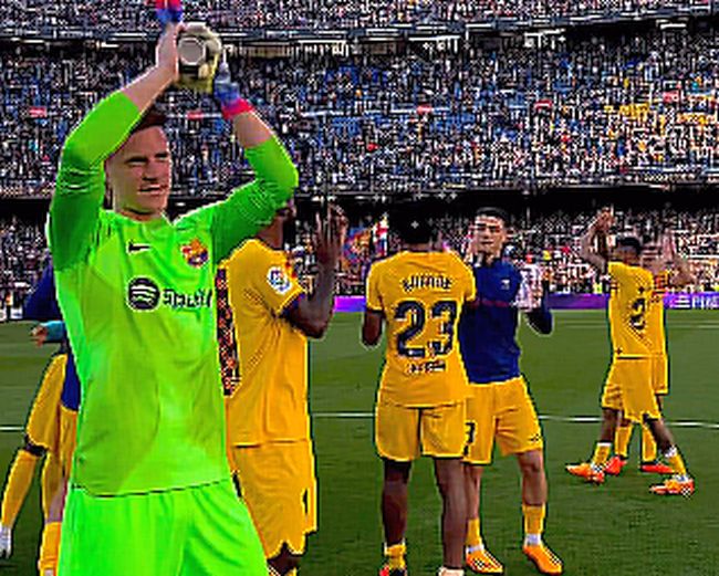 Barça vence Atlético de Madri e mantém distância para o Real na liderança