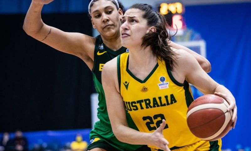 Técnico pede, e presidente de clube da LBF atua também como jogadora