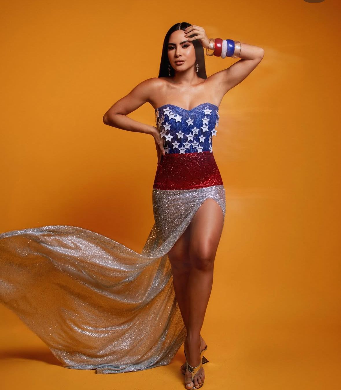 Isabelle Nogueira é homenageada pela Escola de Samba Presidente Vargas nest