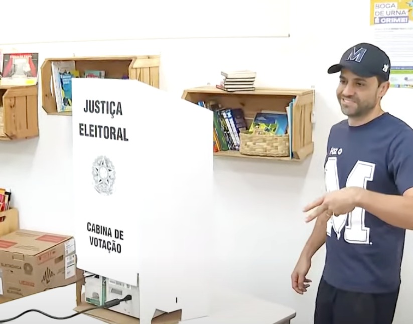 'Os últimos serão os primeiros', diz Marçal sobre votar a 5 minutos do fim da eleição