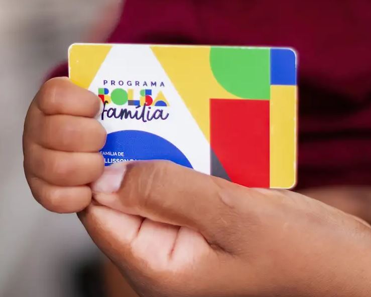 Caixa começa a pagar Bolsa Família de setembro