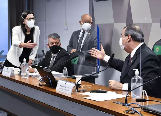 A chance de falar a verdade que Ricardo Dias não aproveitou