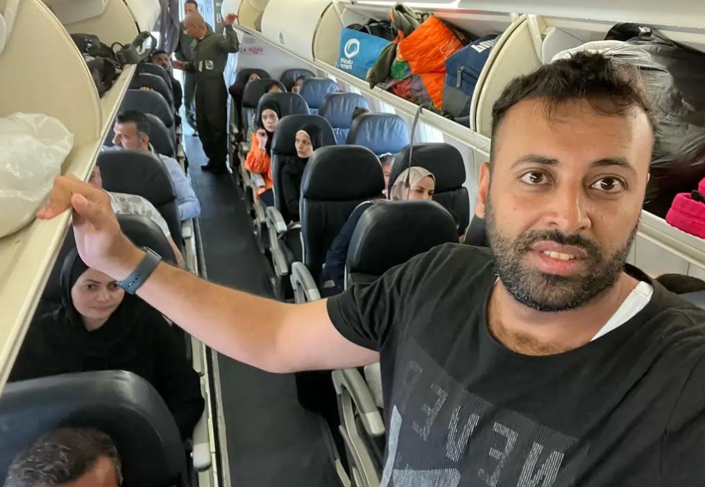 Brasileiros resgatados de Gaza desembarcam hoje em Brasília 