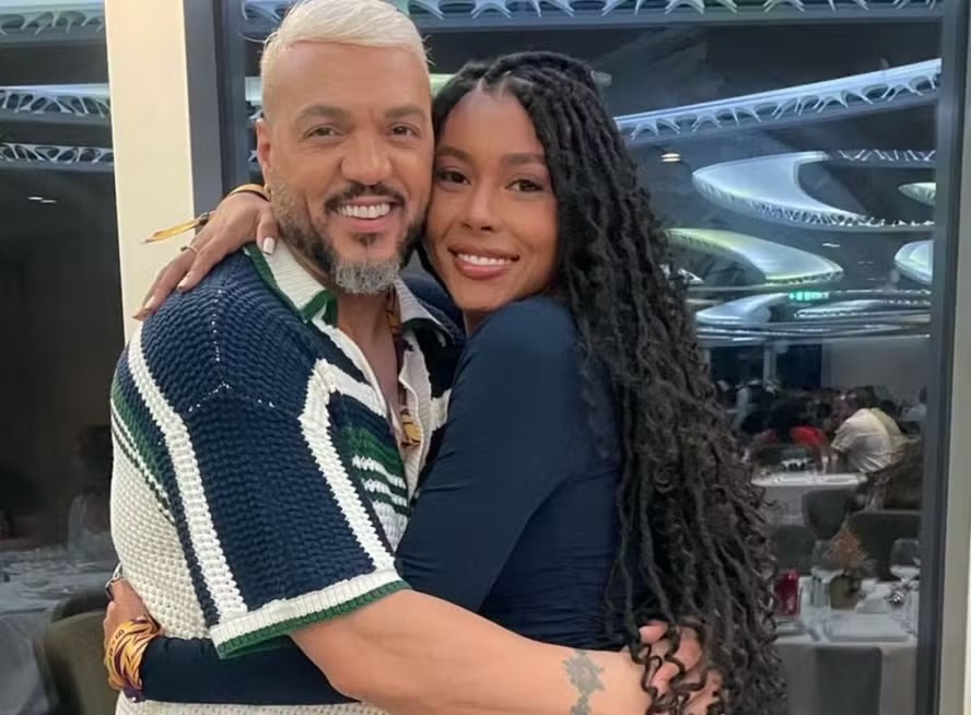 Irmã de Gracyanne se declara para Belo: 'pai'