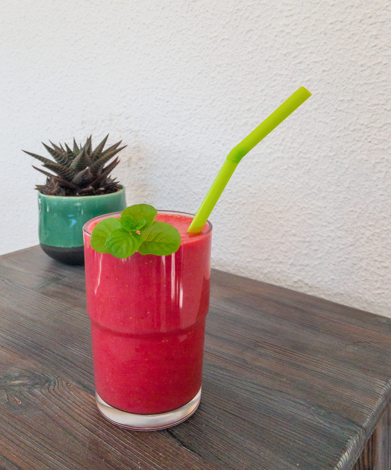 Conheça esse suco caseiro de morango e linhaça que acelera o metabolismo