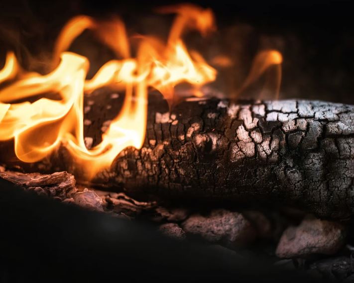 Homem é preso após tentar incendiar casa da ex com ela dentro em Manacapuru