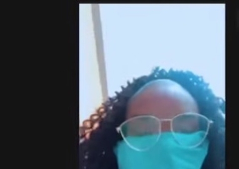 Mulher usa calcinha como máscara para entrar em shopping