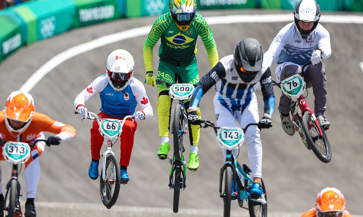 Renato Rezende avança às semifinais no ciclismo BMX em Tóquio
