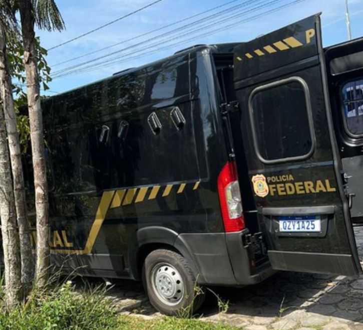 Operação da PF prende sete pessoas em Manaus