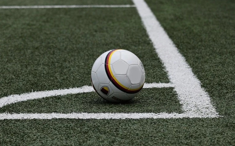 Real Madrid anuncia saída do técnico Zinedine Zidane