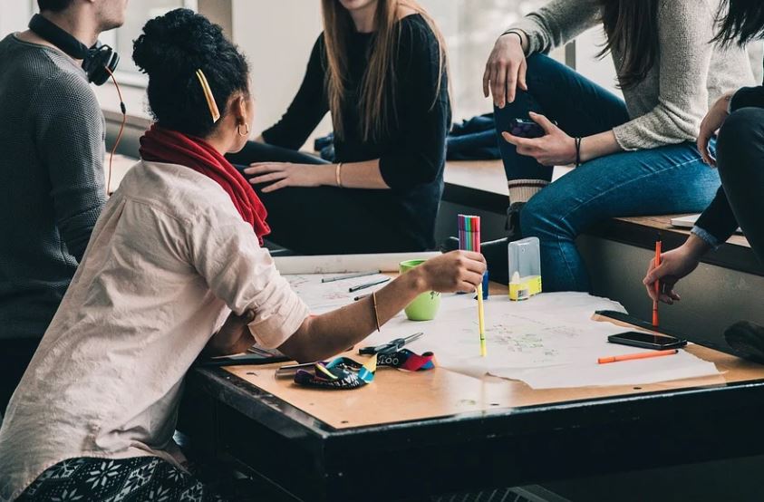 Reino Unido disponibiliza bolsas de mestrado para alunos brasileiros