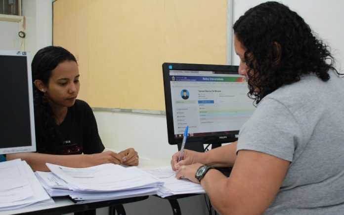 Prazo para reativar Bolsa Universidade suspenso acaba amanhã em Manaus