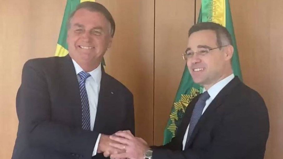 Bolsonaro faz apelo final em vídeo por Mendonça no STF sem citar religião