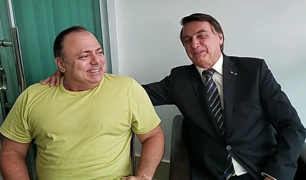 ‘Brasília é paraíso de lobista’, diz Bolsonaro ao defender Pazuello 