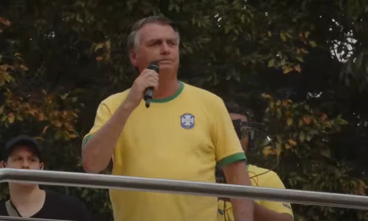 Bolsonaro diz que Senado precisa pôr freio em Moraes em ato contra STF no 7 de Setembro