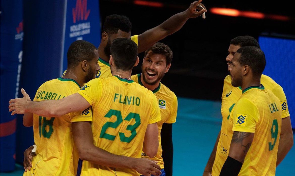 Brasil derrota EUA na Liga das Nações de vôlei masculino