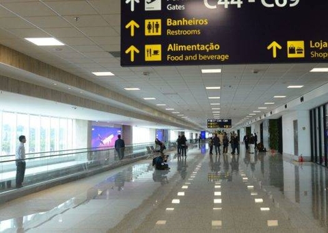 Governadores pedem que Brasil proíba chegada de voos do Reino Unido