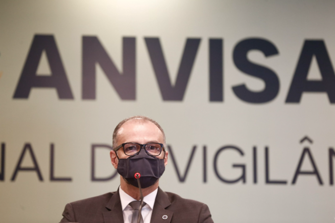 Coronavac: Anvisa tem 48h para explicar suspensão de testes
