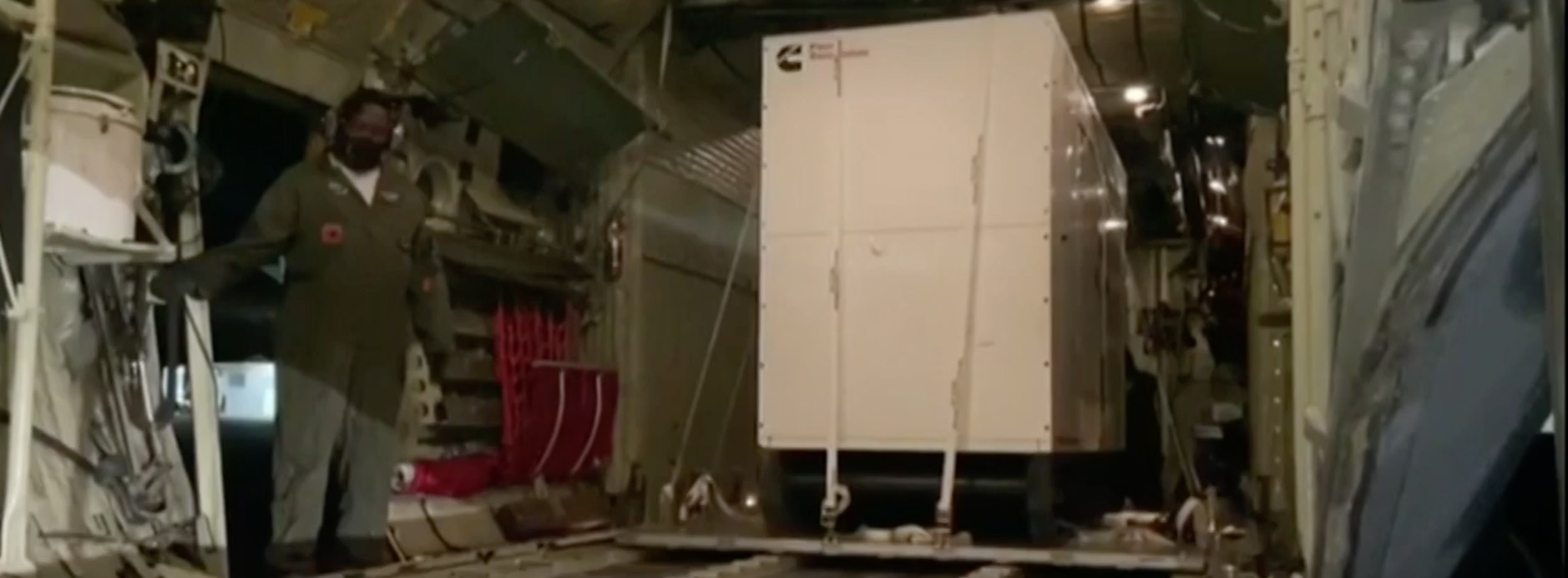 Apagão no Amapá chega ao 8º dia com luz 'parcelada' 