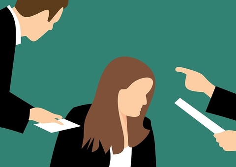 Assédio moral permite converter pedido de dispensa em rescisão indireta