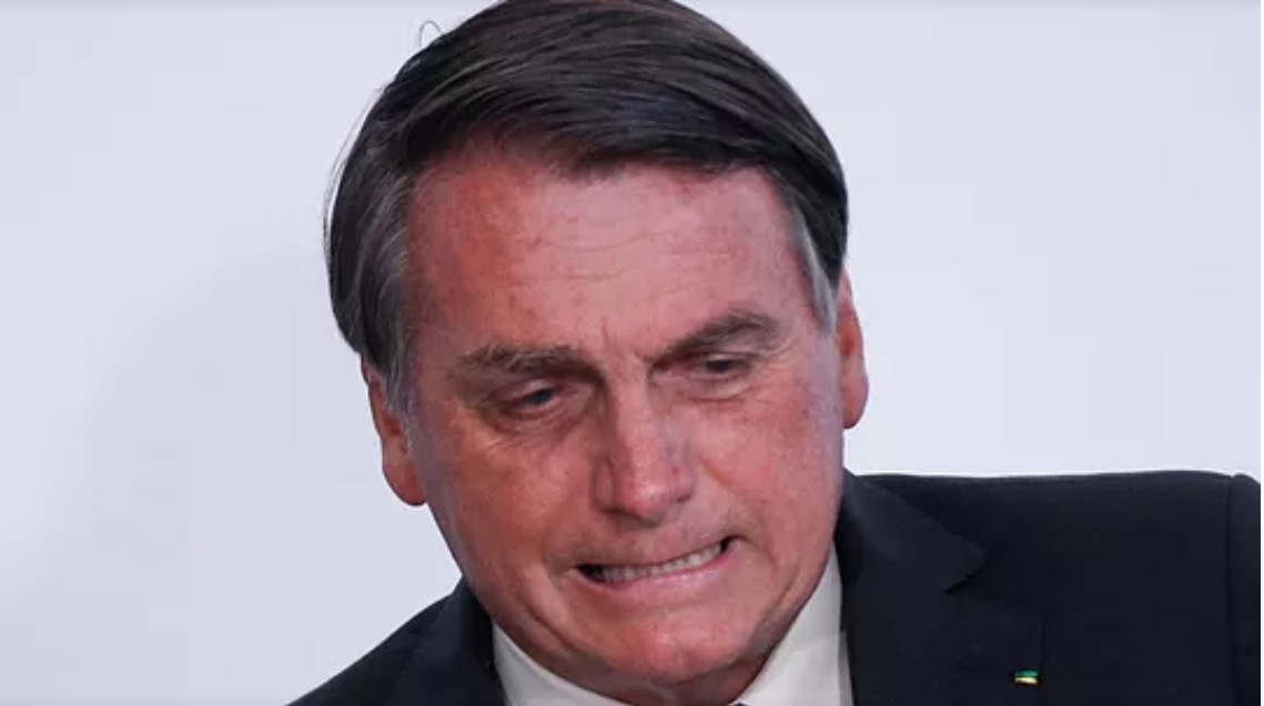 Bolsonaro diz que não há um hectare de selva devastada na Amazônia